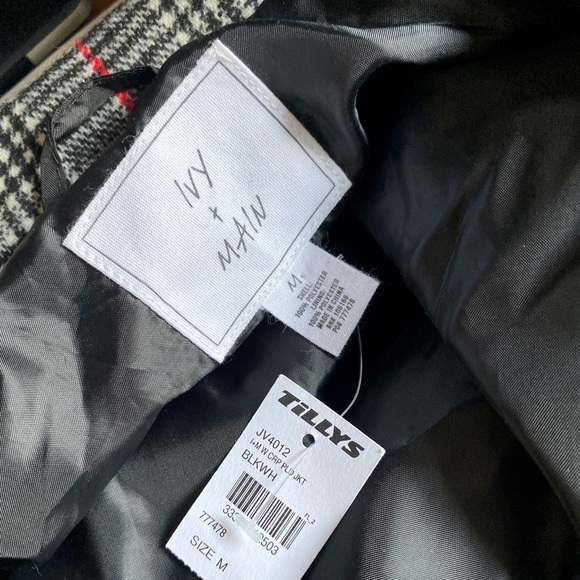 NWT Ivy + Main Cropped Plaid Jacket - Picture 6 of 6